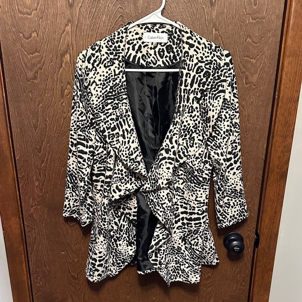 Calvin Klein Animal Print (Leopard) Shacket (Blazer/Jacket) Size 4